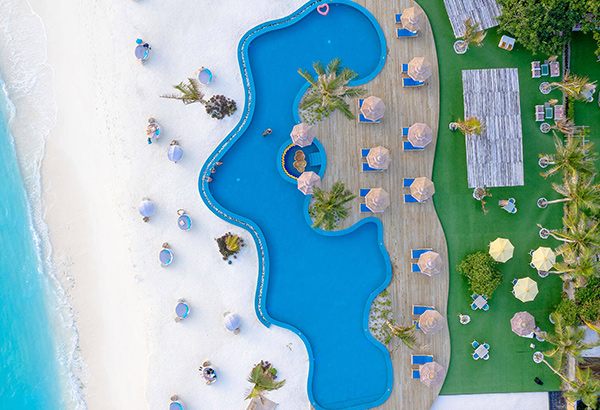 Cocoon pool Maldives